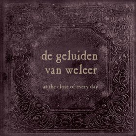 At The Close Of Every Day - Geluiden Van Weleer [CD + BOEK]